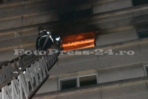 Incendiu Mobilux-fotopress-24ro (1)