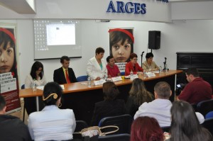 dezbaterea Protecția copiilor ai căror părinți sunt plecați la muncă în străinătate  (1)