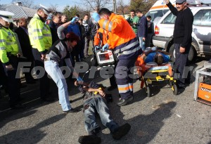 fotopress24  Mihai Neacsu accident 6 victime pod brosteni (14)