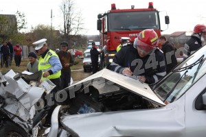 fotopress24  Mihai Neacsu accident 6 victime pod brosteni (43)
