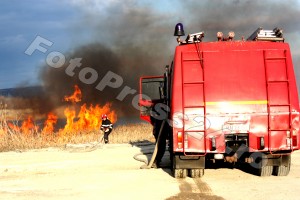 incendiu  stuf Pitesti-foto-Mihai  Neacsu (11)