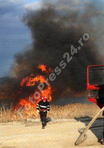 incendiu  stuf Pitesti-foto-Mihai  Neacsu (12)