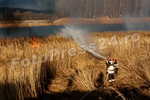 incendiu  stuf Pitesti-foto-Mihai  Neacsu (13)