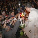 Sfânta Lumină a Învierii ! la Pitesti-foto-Mihai Neacsu (4)