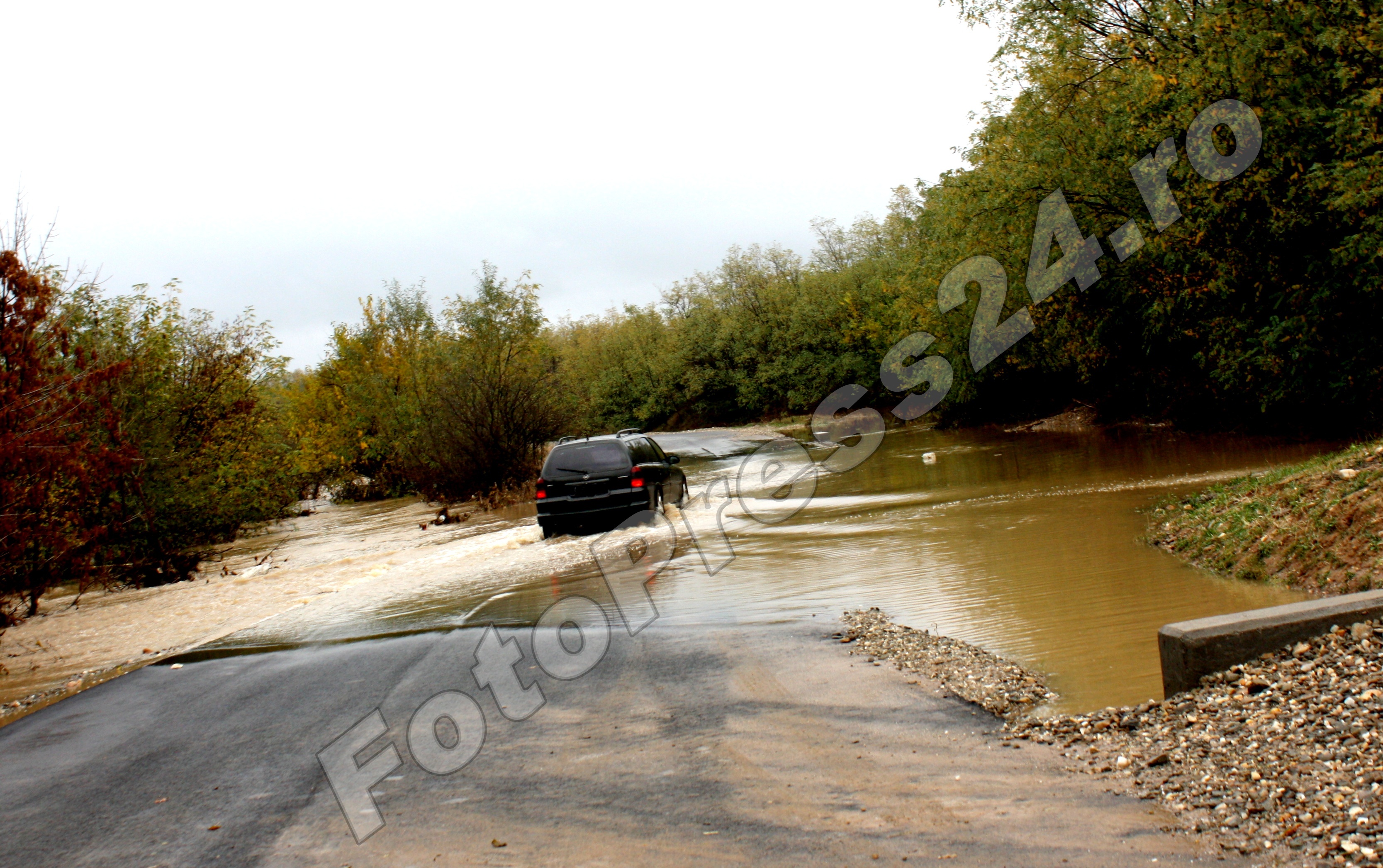 inundatie_foto_Mihai Neacsu (1)