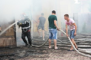 incendiu-Gavana str.Morii-FotoPress24.ro-Mihai Neacsu  (17)