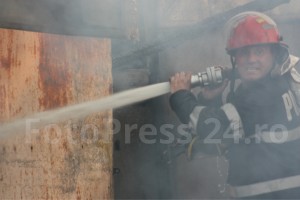 incendiu-Gavana str.Morii-FotoPress24.ro-Mihai Neacsu  (21)