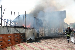 incendiu-Gavana str.Morii-FotoPress24.ro-Mihai Neacsu  (4)