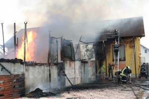 incendiu-Gavana str.Morii-FotoPress24.ro-Mihai Neacsu  (5)