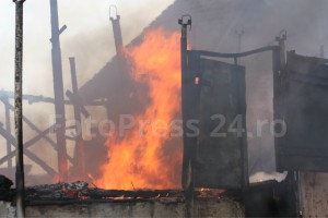 incendiu-Gavana str.Morii-FotoPress24.ro-Mihai Neacsu  (8)