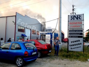 incendiu fabrica-Foto-Mihai Neacsu (9)