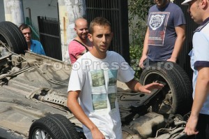 accident str.Zmeurei-FotoPress24.ro-Mihai Neacsu (2)