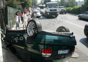 accident str.Zmeurei-FotoPress24.ro-Mihai Neacsu (8)