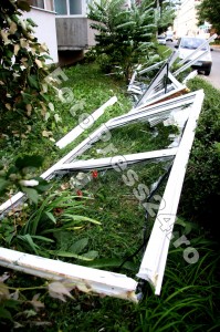 balcon distrus de vant-FotoPress24.ro-Mihai Neacsu (4)