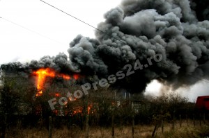 incendiu Agrolact-foto-Mihai Neacsu (15)