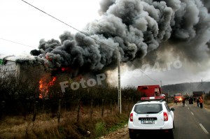 incendiu Agrolact-foto-Mihai Neacsu (16)