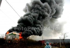 incendiu Agrolact-foto-Mihai Neacsu (20)