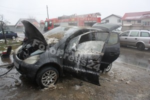 incendiu auto Geamana-Bradu-foto-Mihai Neacsu (4)