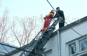 tentativa suicid-foto-Mihai Neacsu (2)