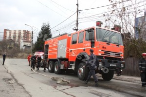 incendiu str.Cozia -FotoPress24.ro-Mihai Neacsu   (11)