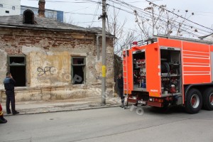 incendiu str.Cozia -FotoPress24.ro-Mihai Neacsu   (4)