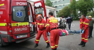 barbat cazut in strada-fotopress24.ro-Mihai Neacsu (7)