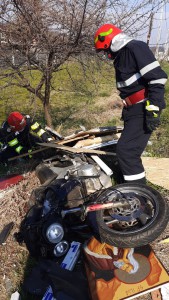 Accident autoturism cu motocicletă DN 7C, Merisani (5)