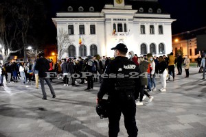 Noi proteste anti-mască și anti-restricțîi în centrul orașului Pitești (21)