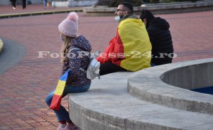Noi proteste anti-mască și anti-restricțîi în centrul orașului Pitești (6)