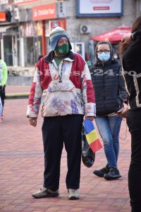 Noi proteste anti-mască și anti-restricțîi în centrul orașului Pitești (9)