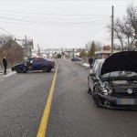 Accident rutier cu două autoturisme în Valea Mare Pravăț (2)