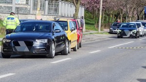 Accident rutier produs între 3 autoturisme în Pitești