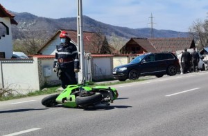 Motociclist preluat inconștient în urmă unui Accident rutier la Mihăești (3)