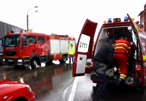 Accident rutier în Curtea de Argeș,două autoturisme implicate