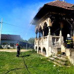 Incendiu la un fost dispensar minier în comună Schitu Golești (3)