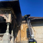 Incendiu la un fost dispensar minier în comună Schitu Golești (4)