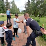Jandarmii argeșeni alături de copii din cadrul Centrului de Zi Sf. Constantin și Elena (2)