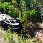 Accident rutier produs între două autoturisme în localitatea Poiana Lacului (4)