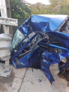 Accidente grave în Argeș - două mașini făcute praf (5)