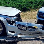 Impact între un BMW  şi trei taxiuri  staționate în cartierul Craiovei     (7)