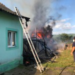 Incendiu provocat intenţionat la Dârmăneşti (3)