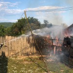 Incendiu provocat intenţionat la Dârmăneşti (8)