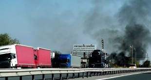 Fumul a invadat autostrada (3)