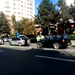 Impact între două autoturisme pe o stradă din Pitești. O persoană rănită (5)