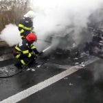 Incendiu la o autoutilitară pe A1 (8)