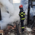 Incendiu violent într-o gospodărie din Hârtiești (6)