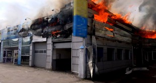 Pericol de explozie la un service auto din Curtea de Argeș (2)