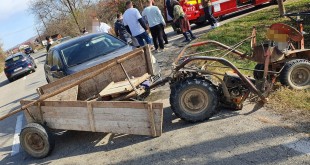 Utilaj agricol implicat într-un accident în localitatea Davidești (1)