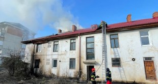 Incendiu la o policlinică din Costeşti (2)