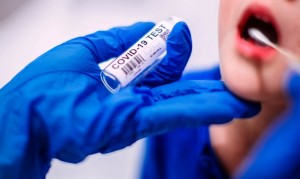 Teste-antigen-din-salivă-pentru-şcoli